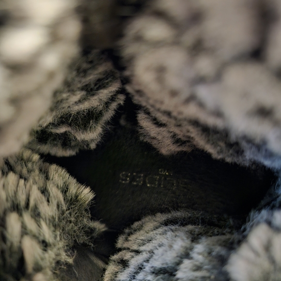 J/SLIDES BLACK BOOTS TRISTAN FLUFFY INTERIOR SIZE 8 - Picture 13 of 16